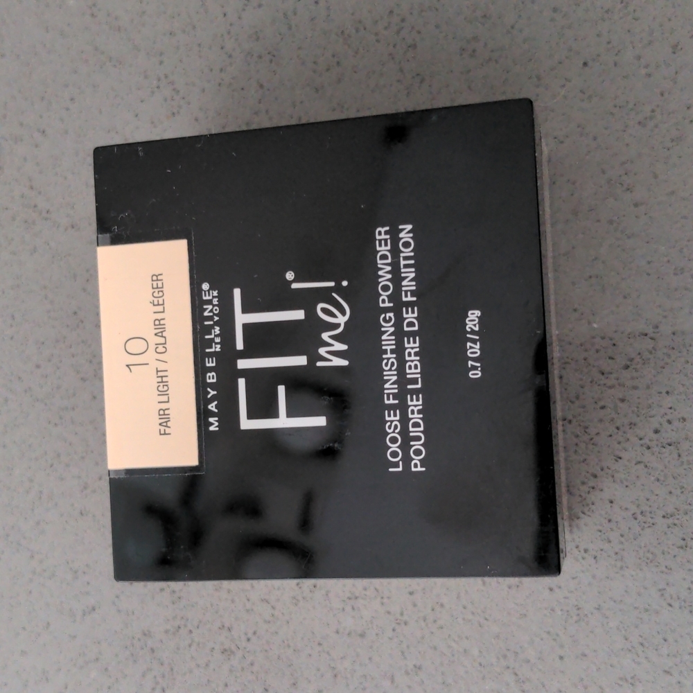 Unopened Maybelline Fit Me Finishing Powder Fair Light
